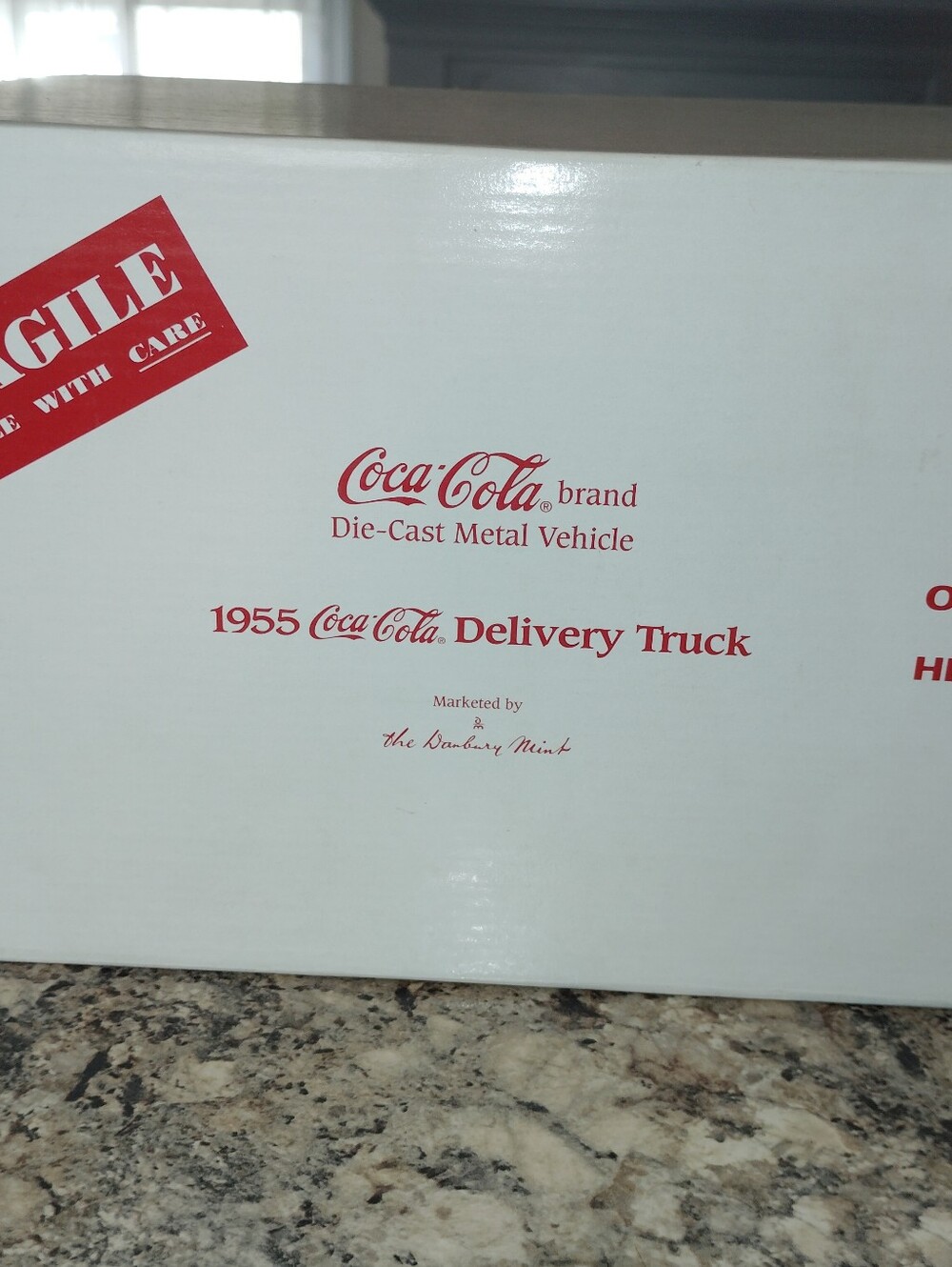 New Coca Cola Yellow Delivery Bottle Truck with Red Wheels - Picture 6 of 7